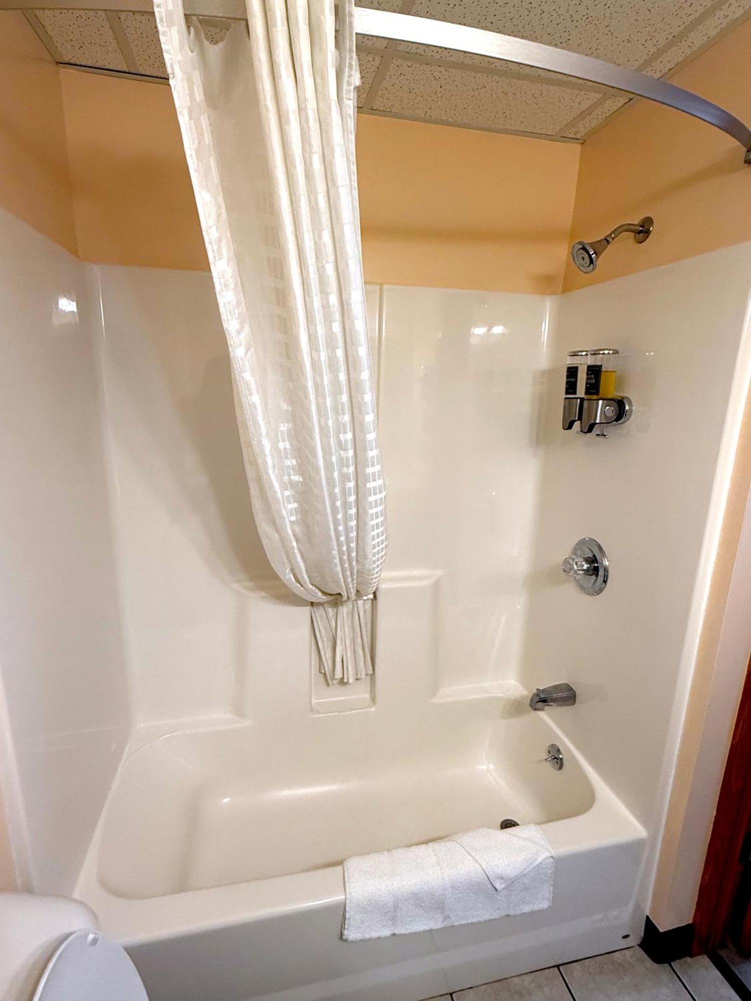 Gasthof Cadillac Inn 2*